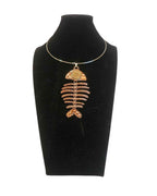 Collana Calamita Nereide | Collarino con pendente pesce