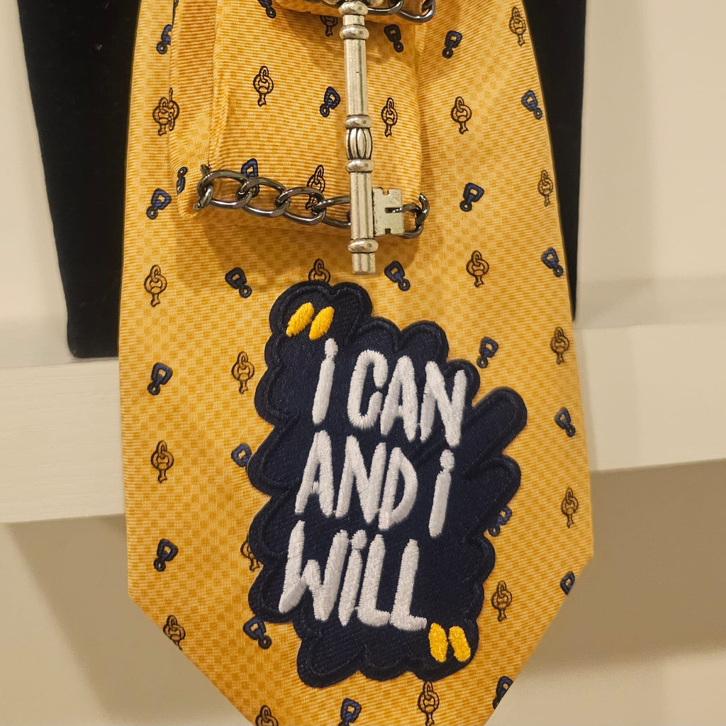 Dettaglio patch Cravatta Gioiello I can and I will by Claudia De Rosa Jewelry