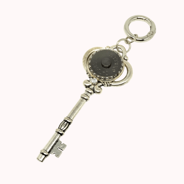 Clap key charm per gioielli componibili claudia de rosa jewelry